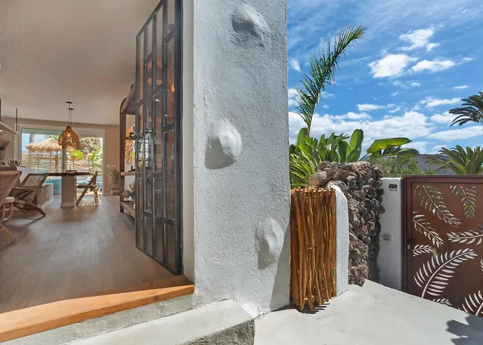 Oceania B, Private Pool